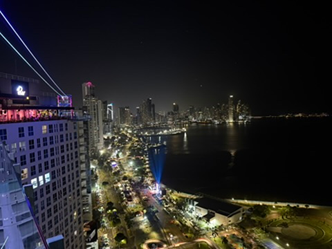 Moderní kuchyňská linka